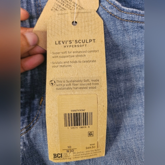 Levi 724 High Rise Straight Cropped Jeans NWT - Picture 5 of 14